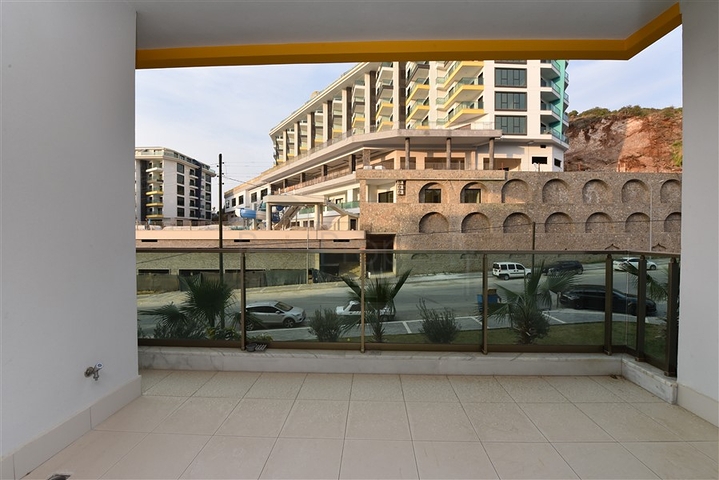 دوبلكس ارضية - 3 غرف وصالة - مفروشة -ضمن مجمع حديث - في كارجي جاك / الانيا 