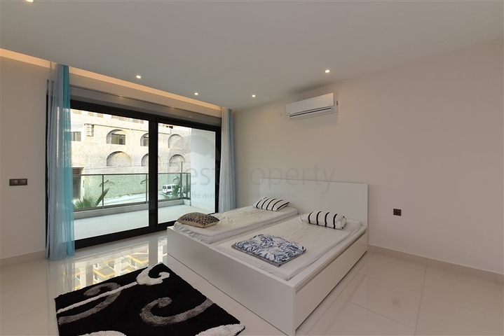 دوبلكس ارضية - 3 غرف وصالة - مفروشة -ضمن مجمع حديث - في كارجي جاك / الانيا 