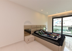 دوبلكس ارضية - 3 غرف وصالة - مفروشة -ضمن مجمع حديث - في كارجي جاك / الانيا 