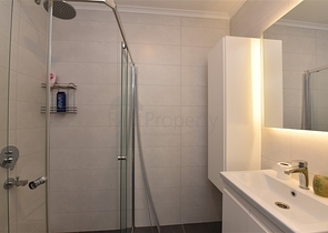 دوبلكس ارضية - 3 غرف وصالة - مفروشة -ضمن مجمع حديث - في كارجي جاك / الانيا 