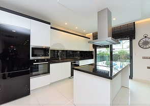 دوبلكس ارضية - 3 غرف وصالة - مفروشة -ضمن مجمع حديث - في كارجي جاك / الانيا 