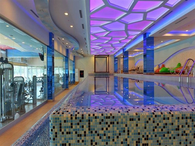 مجمع فاخر يضم شاطئ خاص  - شقة 2 غرفة وصالة - مؤثثة -في مهموتلار / الانيا 