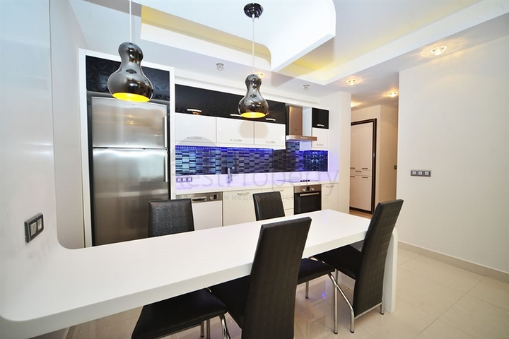 مجمع فاخر يضم شاطئ خاص  - شقة 2 غرفة وصالة - مؤثثة -في مهموتلار / الانيا 