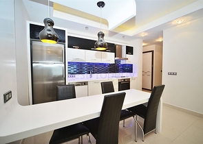 مجمع فاخر يضم شاطئ خاص  - شقة 2 غرفة وصالة - مؤثثة -في مهموتلار / الانيا 