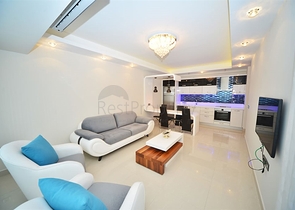 مجمع فاخر يضم شاطئ خاص  - شقة 2 غرفة وصالة - مؤثثة -في مهموتلار / الانيا 