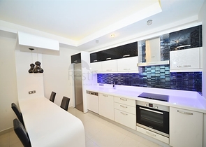 مجمع فاخر يضم شاطئ خاص  - شقة 2 غرفة وصالة - مؤثثة -في مهموتلار / الانيا 