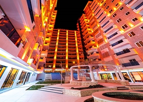 مجمع حديث فاخر - شقة 2 غرفة وصالة -واسعة - في مهموتلار / الانيا 