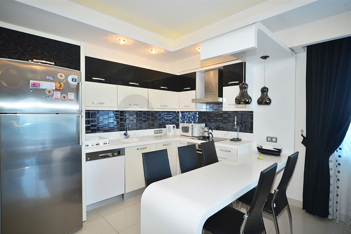 مجمع فاخر - خدمات 5 نجوم - شقة عائلية 3 غرف وصالة - في مهموتلار / الانيا 