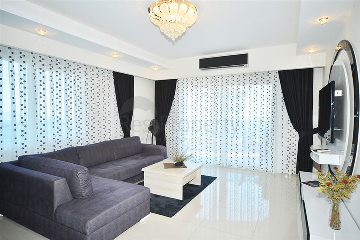 مجمع فاخر - خدمات 5 نجوم - شقة عائلية 3 غرف وصالة - في مهموتلار / الانيا 