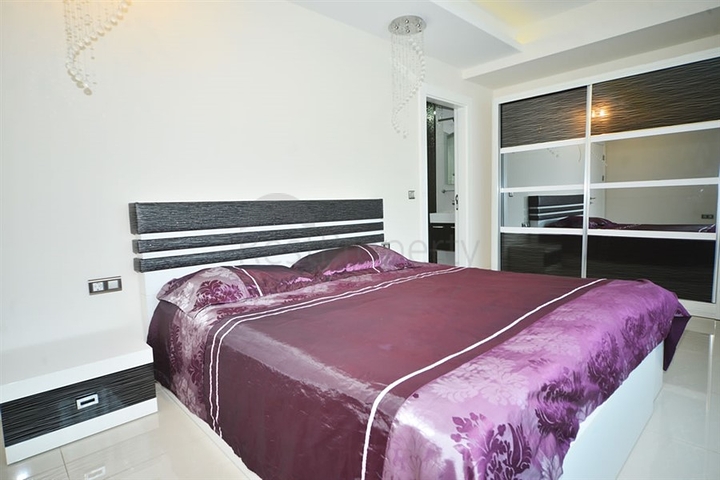 مجمع فاخر - خدمات 5 نجوم - شقة عائلية 3 غرف وصالة - في مهموتلار / الانيا 