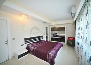 مجمع فاخر - خدمات 5 نجوم - شقة عائلية 3 غرف وصالة - في مهموتلار / الانيا 