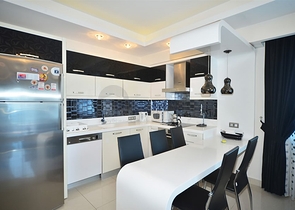 مجمع فاخر - خدمات 5 نجوم - شقة عائلية 3 غرف وصالة - في مهموتلار / الانيا 