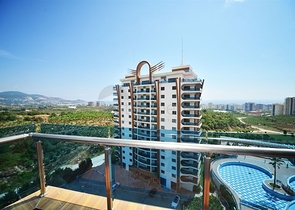 مجمع فاخر - خدمات 5 نجوم - شقة عائلية 3 غرف وصالة - في مهموتلار / الانيا 