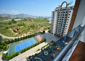 مجمع فاخر - خدمات 5 نجوم - شقة عائلية 3 غرف وصالة - في مهموتلار / الانيا 