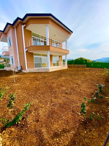 فيلا مستقلة - مع حديقة واسعة - في ديمرتاش / الانيا 