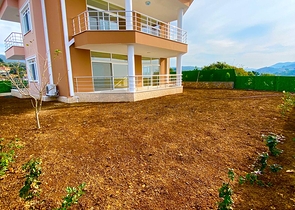 فيلا مستقلة - مع حديقة واسعة - في ديمرتاش / الانيا 