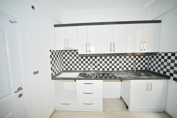 بسعر مناسب - شقة 2 غرفة وصالة - مطبخ منفصل -في مهموتلار / الانيا 