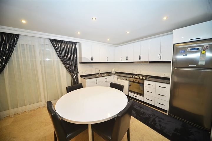 فيلا واسعة - مع مسبح خاص - في كارجي جاك / الانيا 