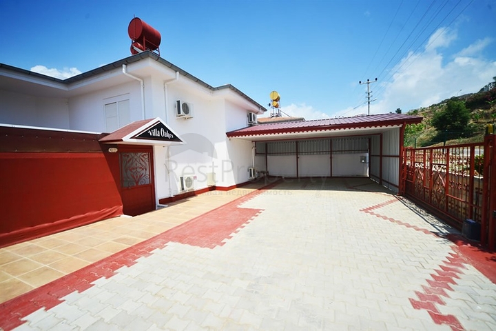 فيلا واسعة - مع مسبح خاص - في كارجي جاك / الانيا 