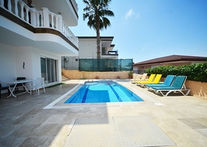 فيلا واسعة - مع مسبح خاص - في كارجي جاك / الانيا 