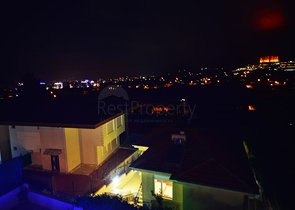 فيلا واسعة - مع مسبح خاص - في كارجي جاك / الانيا 