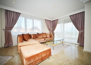 فيلا واسعة - مع مسبح خاص - في كارجي جاك / الانيا 