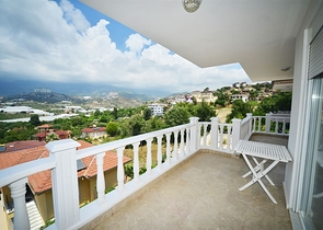 فيلا واسعة - مع مسبح خاص - في كارجي جاك / الانيا 