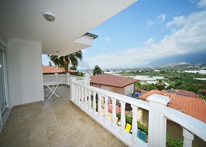 فيلا واسعة - مع مسبح خاص - في كارجي جاك / الانيا 