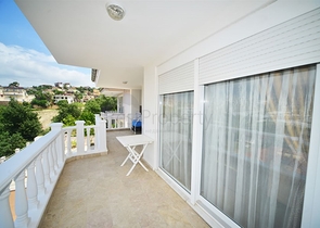 فيلا واسعة - مع مسبح خاص - في كارجي جاك / الانيا 