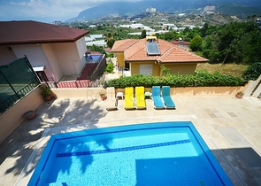 فيلا واسعة - مع مسبح خاص - في كارجي جاك / الانيا 