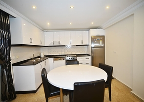 فيلا واسعة - مع مسبح خاص - في كارجي جاك / الانيا 