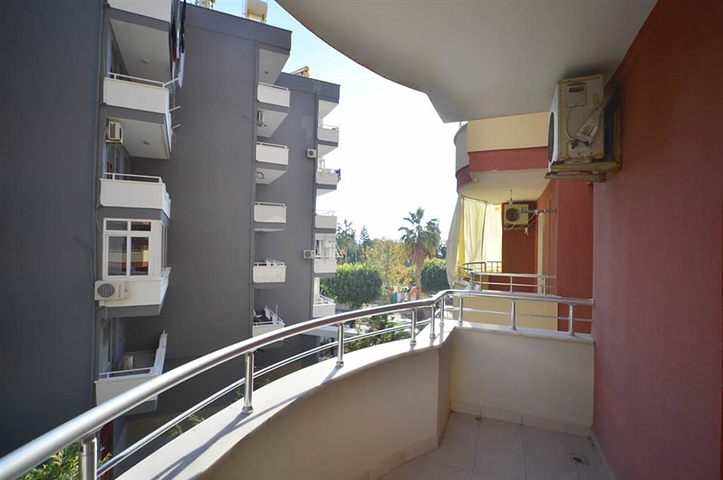 قريبة من البحر والخدمات - شقة 2 غرفة وصالة - في مهموتلار / الانيا 