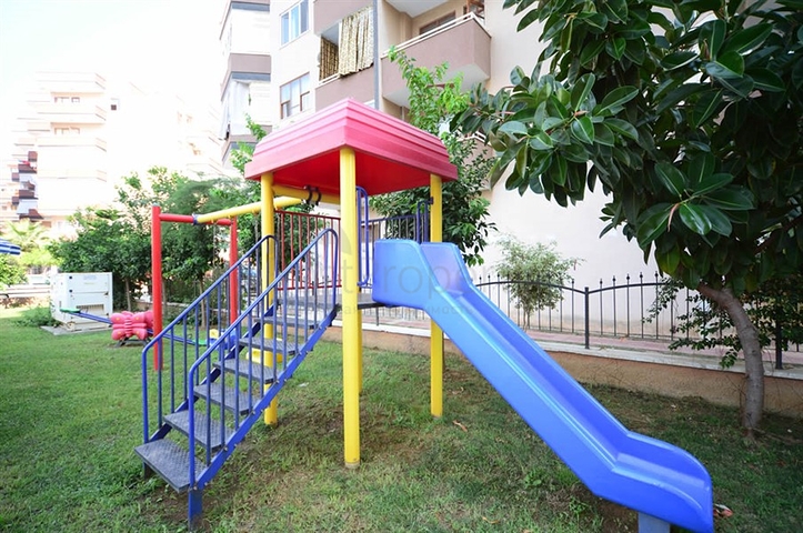 قريبة من البحر والخدمات - شقة 2 غرفة وصالة - في مهموتلار / الانيا 