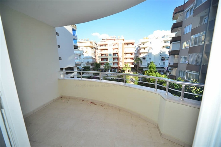 قريبة من البحر والخدمات - شقة 2 غرفة وصالة - في مهموتلار / الانيا 