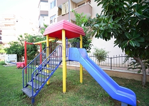 قريبة من البحر والخدمات - شقة 2 غرفة وصالة - في مهموتلار / الانيا 