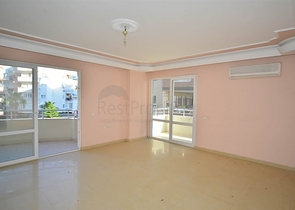 قريبة من البحر والخدمات - شقة 2 غرفة وصالة - في مهموتلار / الانيا 