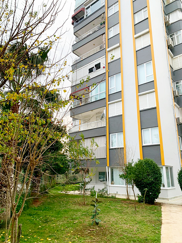 شقة 2 + 1 مع أثاث في غورسو كونيالتي أنطاليا