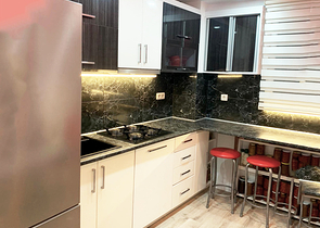 شقة 2 + 1 مع أثاث في غورسو كونيالتي أنطاليا