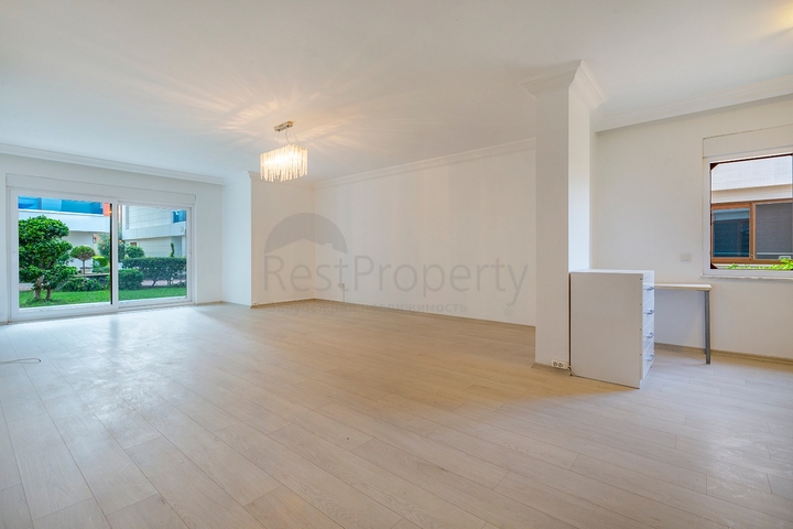 ضمن مجمع سكني على النهر - دوبلكس 3 غرف وصالة - في منطقة كاستل / الانيا 