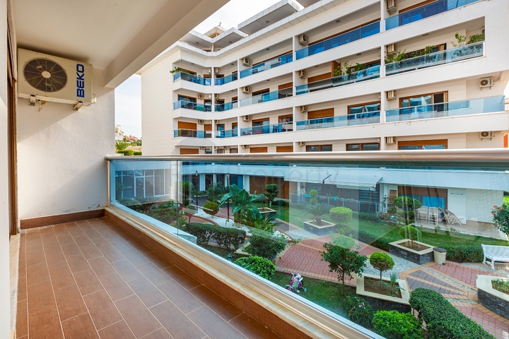 ضمن مجمع سكني على النهر - دوبلكس 3 غرف وصالة - في منطقة كاستل / الانيا 