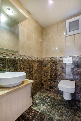 ضمن مجمع سكني على النهر - دوبلكس 3 غرف وصالة - في منطقة كاستل / الانيا 