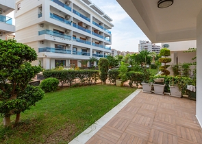 ضمن مجمع سكني على النهر - دوبلكس 3 غرف وصالة - في منطقة كاستل / الانيا 