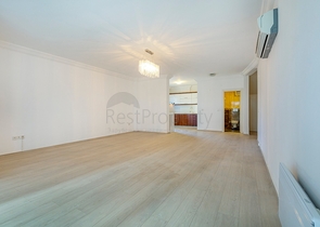 ضمن مجمع سكني على النهر - دوبلكس 3 غرف وصالة - في منطقة كاستل / الانيا 