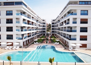 ضمن مجمع سكني على النهر - دوبلكس 3 غرف وصالة - في منطقة كاستل / الانيا 