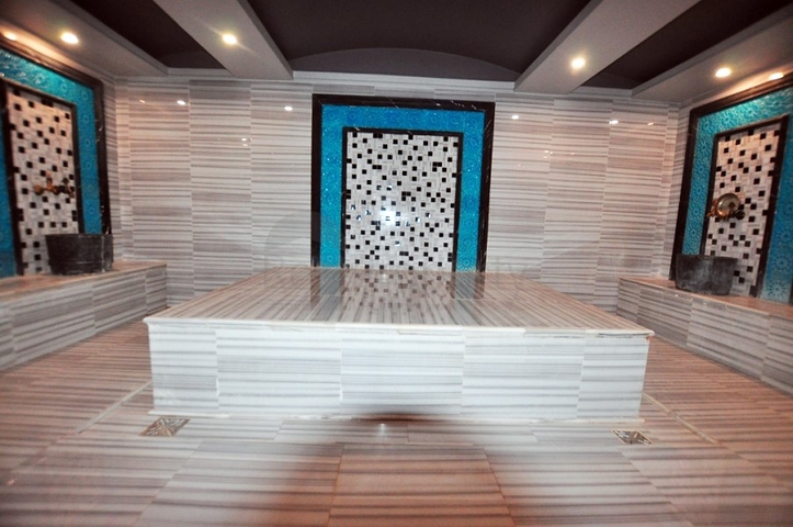 ضمن مجمع فاخر - قريب من البحر - شقة غرفة وصالة مفروشة - في مهوتلار / الانيا 