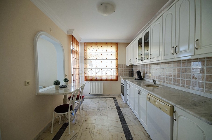 اطلالة بحر - شقة واسعة من تصميم 1+2 - في مهموتلار / الانيا 