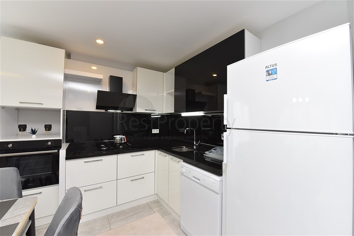 شقة غرفة وصالة - واسعة نسبيا - مفروشة وضمن مجمع حديث - في مهموتلار / الانيا 