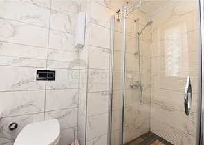 شقة غرفة وصالة - واسعة نسبيا - مفروشة وضمن مجمع حديث - في مهموتلار / الانيا 