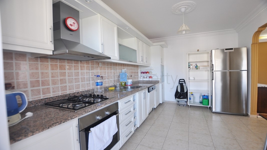 شقة 2 غرفة وصالة - مع الاثاث - في مهموتلار / الانيا 