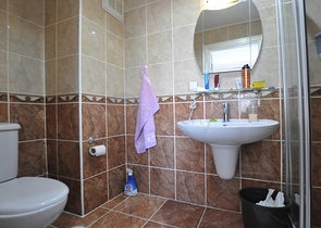 شقة 2 غرفة وصالة - مع الاثاث - في مهموتلار / الانيا 